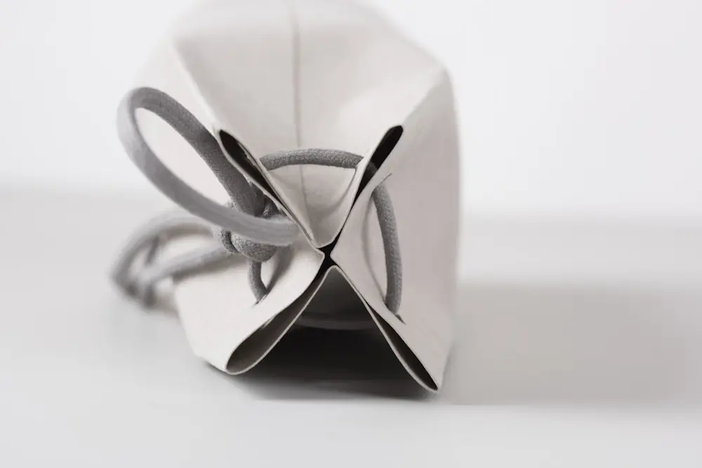 Washable Paper Shopping Bag - Image 2